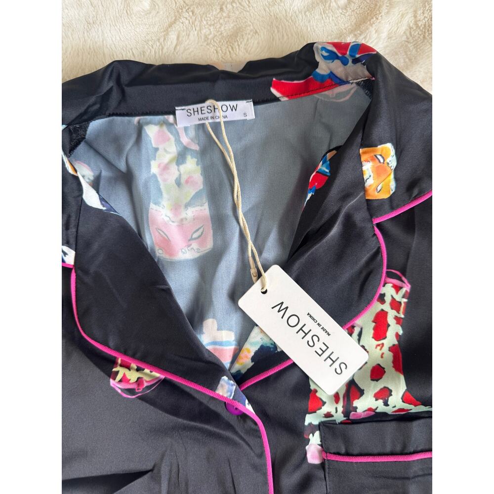 Western Cowgirl Pajama Set Satin Boots Print NWT Womens Small - Picture 2 of 5
